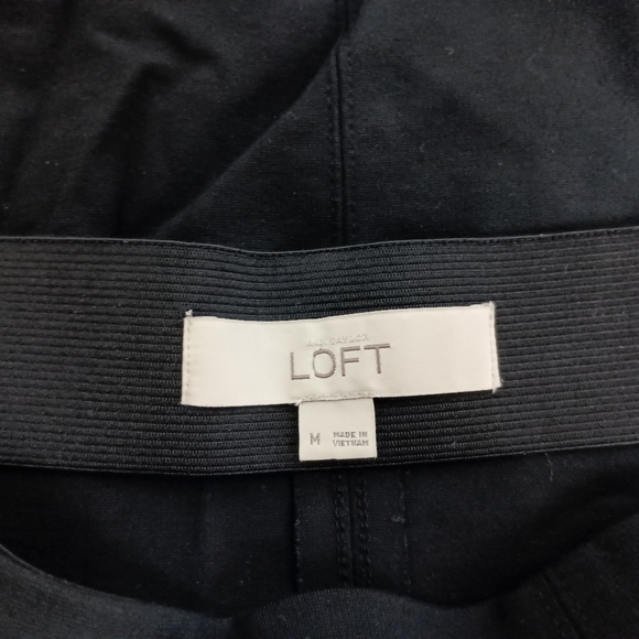 2/$30 LOFT Casual Formal Elegant Black Skirt (#1,442) - Picture 2 of 6
